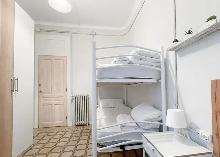Az The Old Town Hostel - Coliving